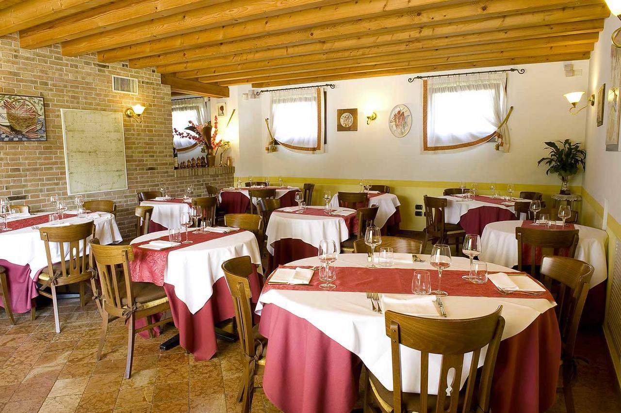 Osteria Alla Pasina Dosson Bagian luar foto